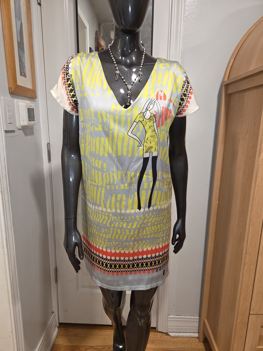 VOLT Design Abstract Graphic V-Neck Short Sleeve Tunic - Yellow Multi Sz 2